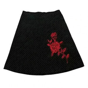 Vintage Y2K Size 7 Skirt Classic Pinstripe Rose Embroidered Gothic Dark Romantic